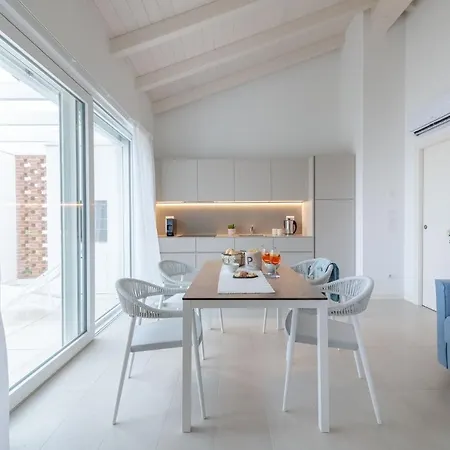 Apart-hotel Pareus 3*